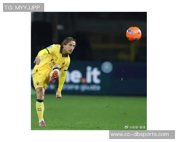 卡福赞莫德里奇四十岁依然能影响比赛意甲赛季竞争异常激烈 卡福赞莫德里奇四十岁依然能影响比赛意甲赛季竞争异常激烈